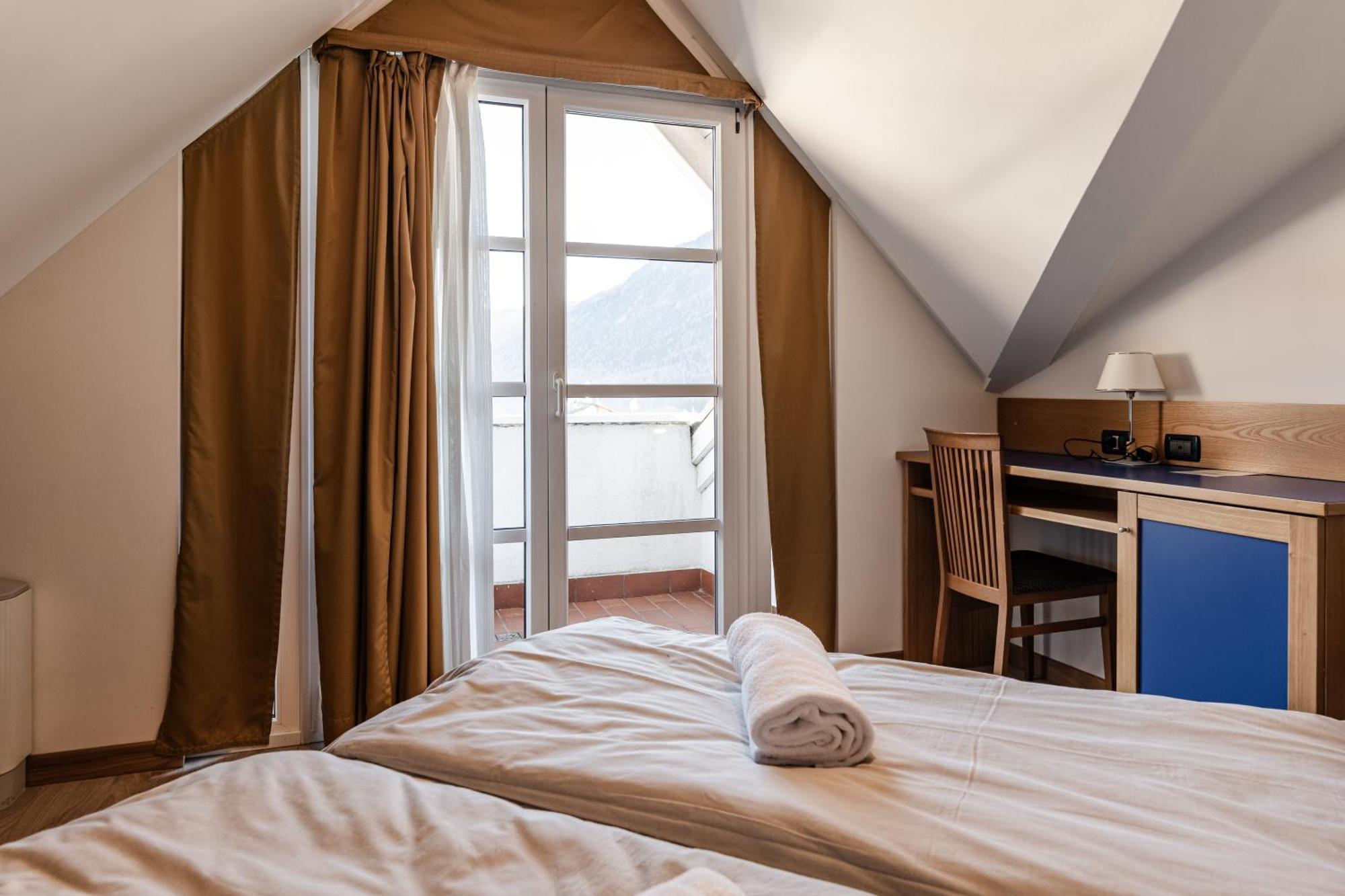 Hotel Garni Meledrio ดิมาโร ภายนอก รูปภาพ
