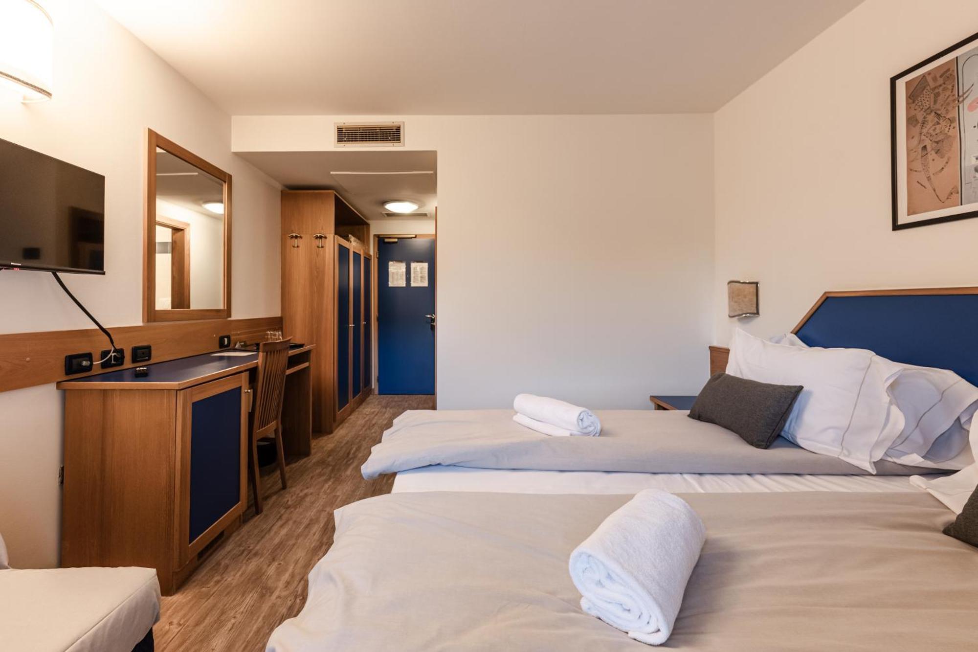 Hotel Garni Meledrio ดิมาโร ภายนอก รูปภาพ